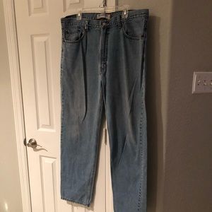 Levi Relaxed Fit 550 mens jeans 40 x 34